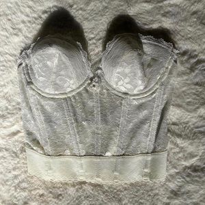 VINTAGE CARNIVAL PLUNGE LACE LONGLINE BUSTIER CORSET